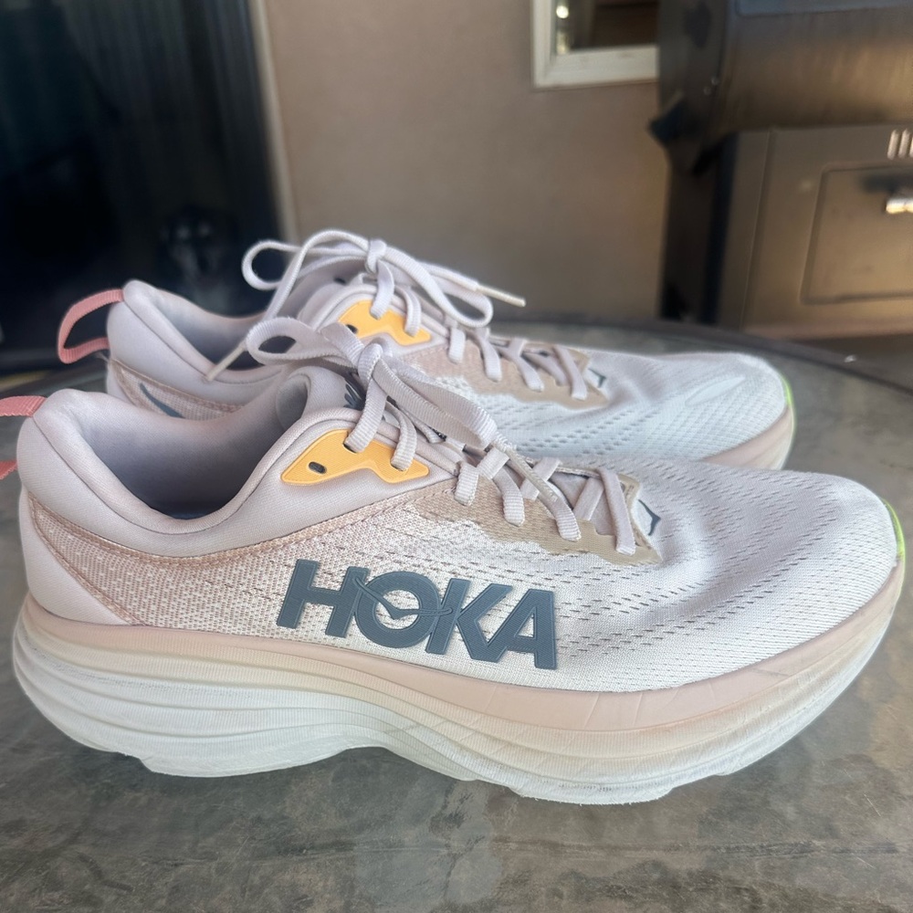 HOKA Bondi 8 Women’s Running Shoes – Size 10